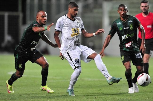 Amrica e Democrata-GV se enfrentaram no Independncia pela 2 rodada do Campeonato Mineiro