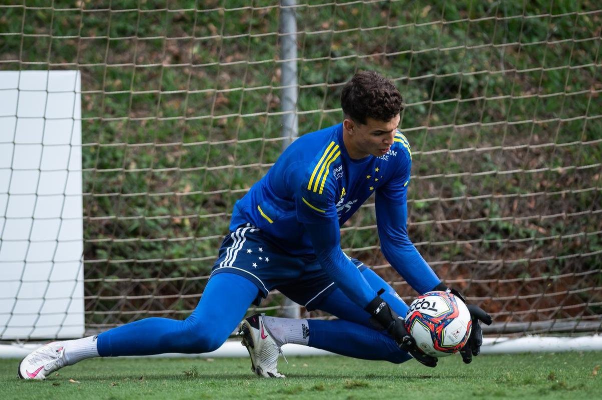 Fotos do treino do Cruzeiro desta segunda-feira (18/10)
