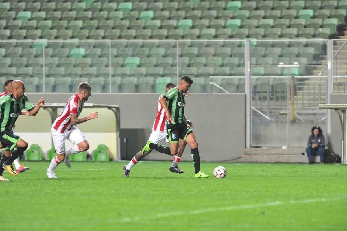 Amrica e Nutico se enfrentaram, no Independncia, pela 20 rodada da Srie B do Brasileiro
