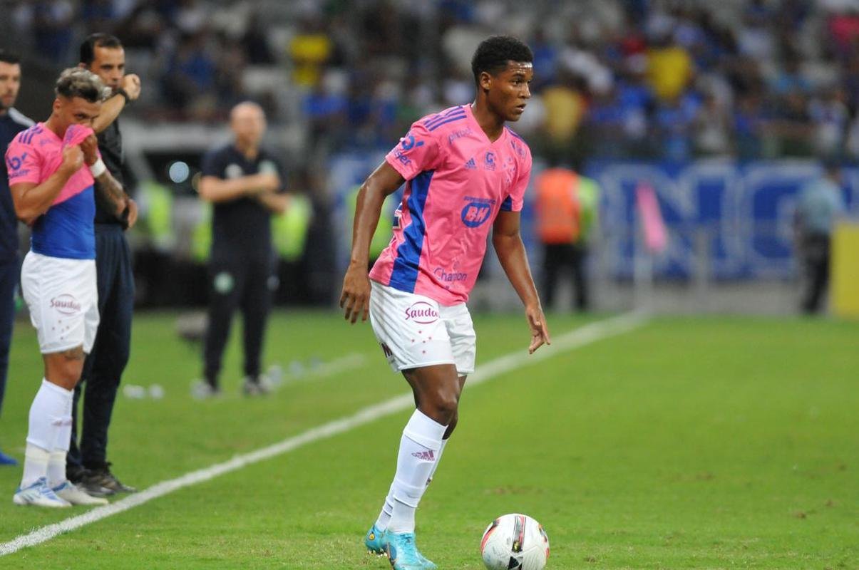 Fotos do jogo entre Cruzeiro e Guarani