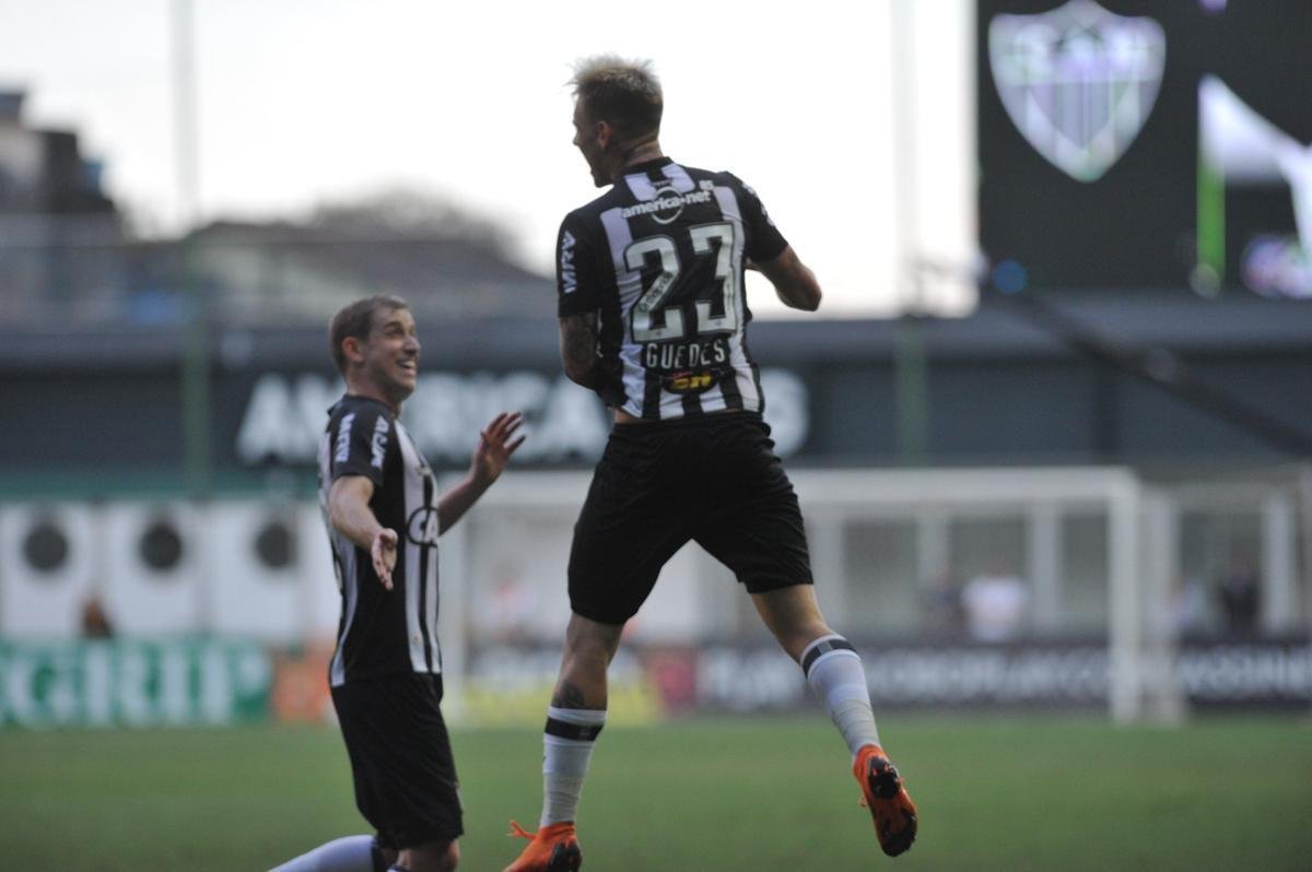 Imagens do jogo e da torcida do Galo no Independncia