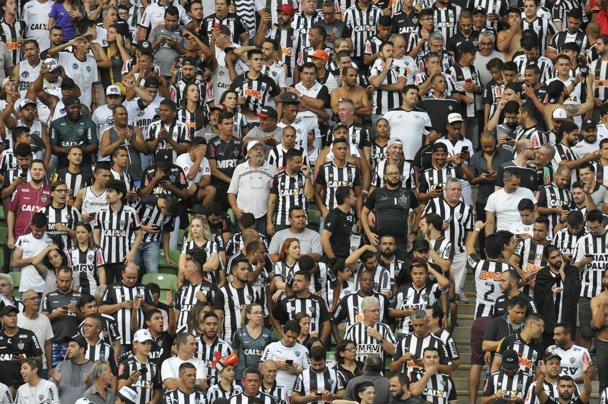 Torcida do Atltico compareceu em bom nmero ao Independncia para apoiar time diante do Danubio, pela Copa Libertadores