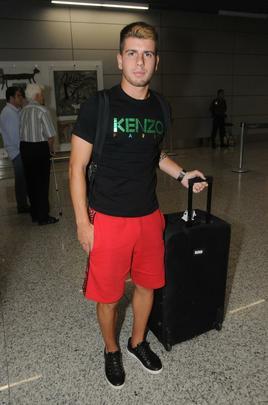 Meia argentino Toms Andrade, de 21 anos, vindo do River Plate, chegou a BH para defender o Atltico