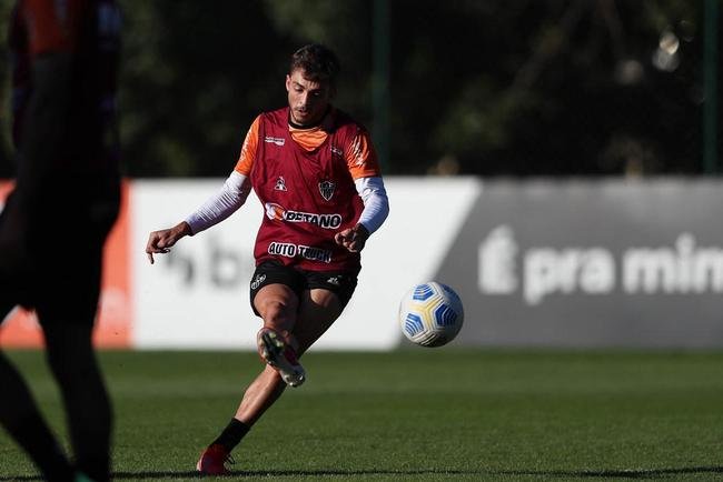 Hyoran - Reserva na equipe, o meia vem entrando em alguns jogos para atuar pelos lados do campo, sendo opo ativa no leque de Cuca. Caso seja o escolhido, jogar pela esquerda no ataque alvinegro.