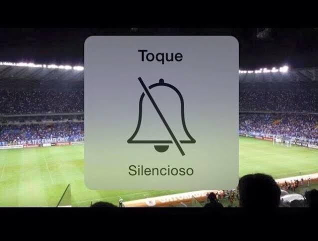 Torcedores rivais foram s redes provocar Cruzeiro pela eliminao na Libertadores