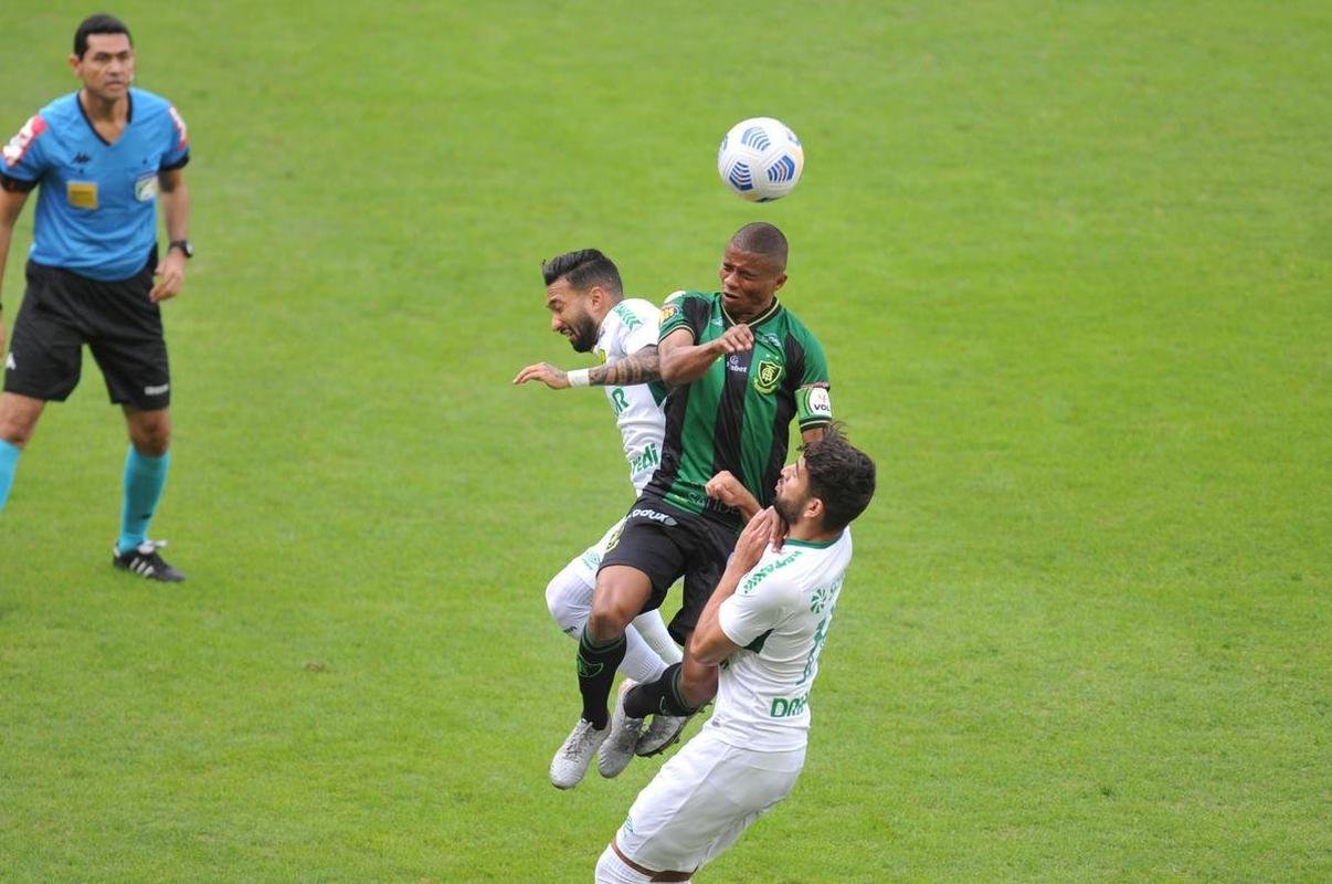 Fotos de Amrica x Cuiab, no Independncia, pela 4 rodada do Brasileiro