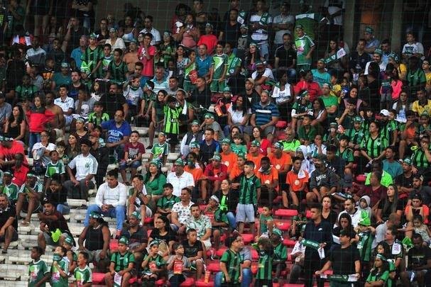 Fotos do duelo entre Amrica e Vitria, no Independncia, pela 36 rodada da Srie B do Brasileiro