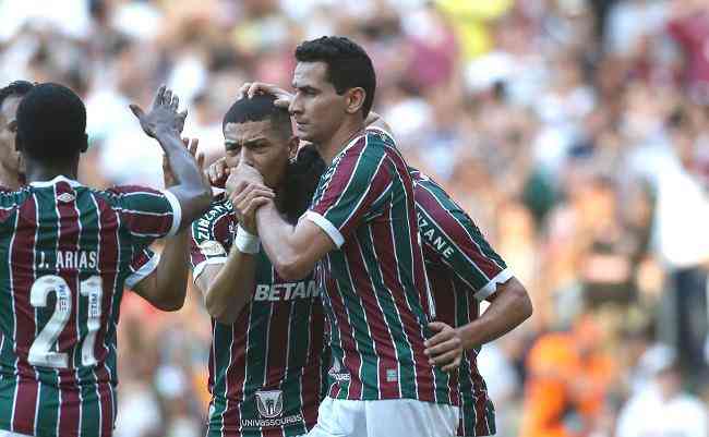 Ganso comemora gol contra o Bragantino, que encerrou seca do Fluminense