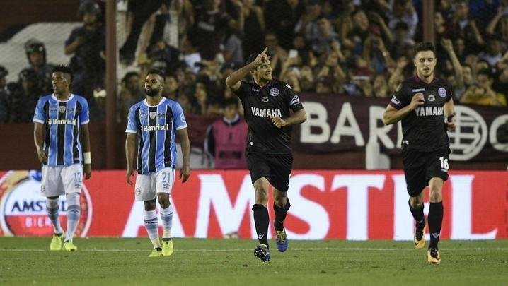 Sand descontou para o Lans em cobrana de pnalti