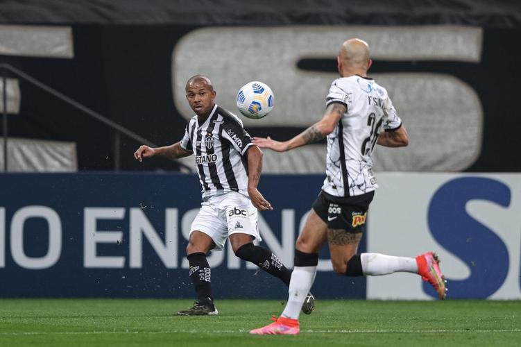 Atlético venceu o Corinthians por 2 a 1