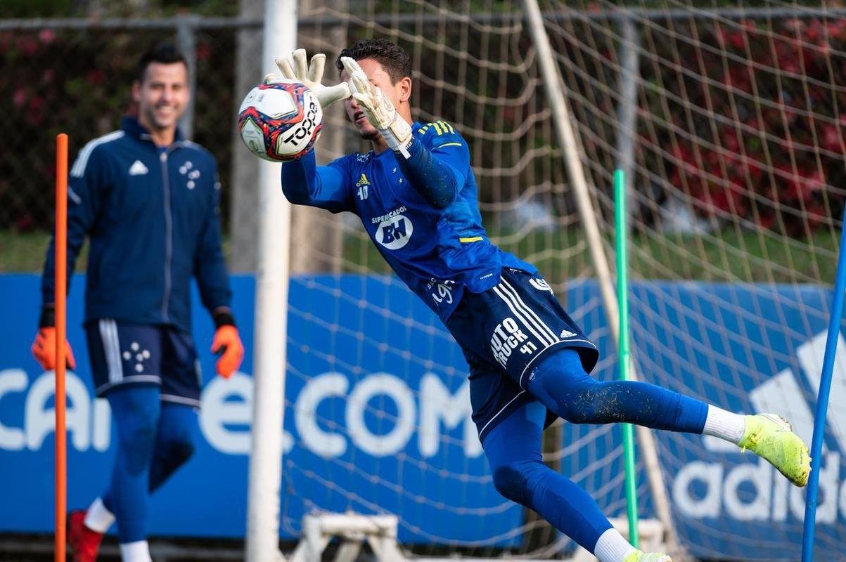 Fotos do treino do Cruzeiro desta segunda-feira (27/9)