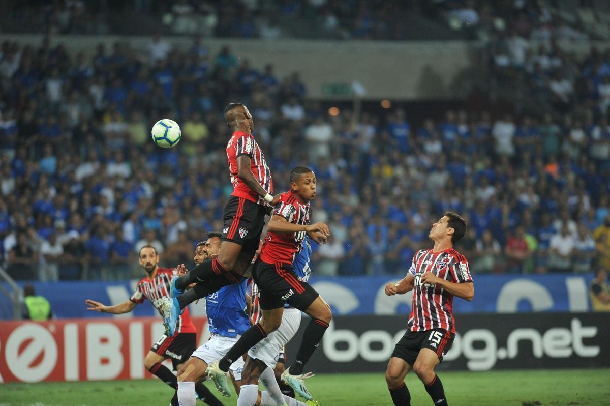 Fotos de Cruzeiro x So Paulo, no Mineiro, pela 26 rodada do Campeonato Brasileiro