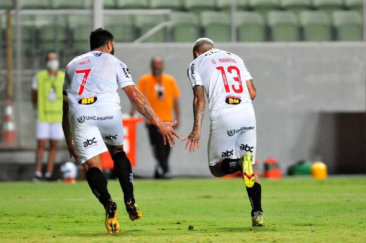 Fotos do gol de Arana, do Atltico, sobre o Amrica no clssico pela Copa Libertadores, no Independncia