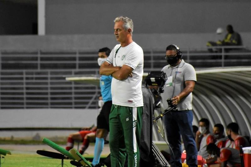 Fotos do duelo entre CRB e Amrica, pela Srie B