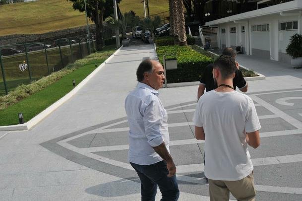 Tcnico Marcelo Oliveira deu entrevista de despedida na Cidade da Galo