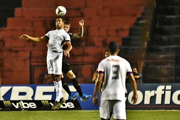 De virada e com gols de Hernane e Guilherme, o Sport reencontrou o caminho das vitórias, diante do Paraná, na Ilha do Retiro, pela 31ª rodada da Série B