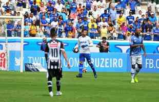 Confira as fotos do jogo entre Cruzeiro e Democrata, no Mineiro