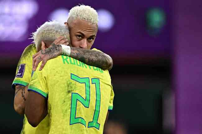 Brasil é eliminado pela segunda vez em pênaltis pela Copa do Mundo -  Superesportes