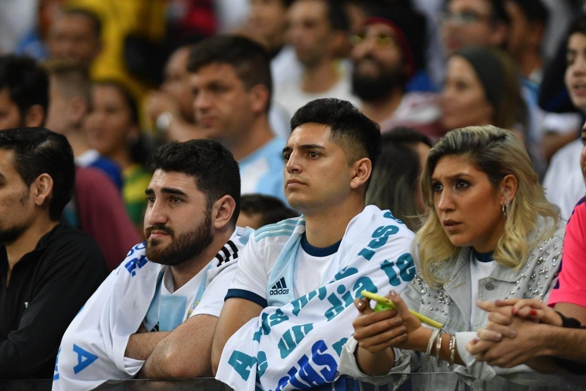 Fotos do empate por 1 a 1 entre Argentina e Paraguai, no Mineiro, pela Copa Amrica