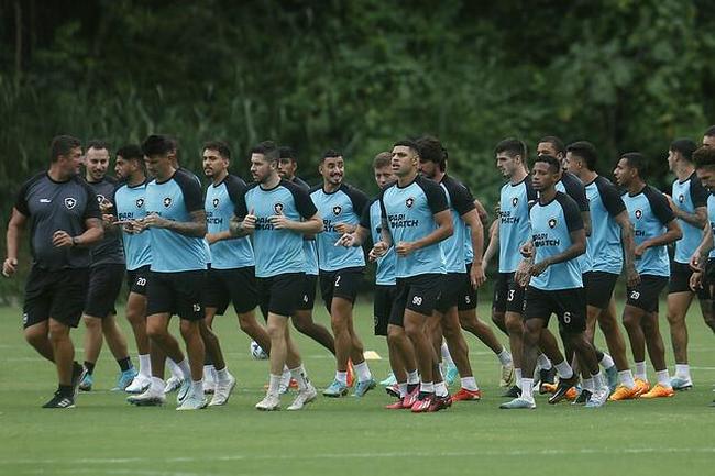 Botafogo pode começar a rodar mais o elenco nesta sequência de jogos