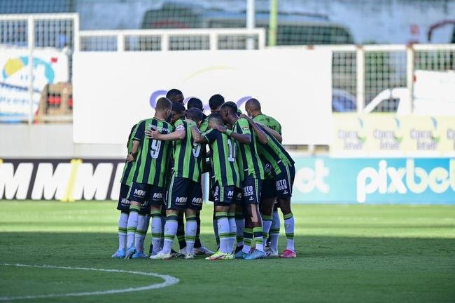 O Amrica recebeu o Tombense neste sbado (19), em jogo vlido pela 11 rodada do Campeonato Mineiro. Sem pblico, a partida foi realizada no Estdio Independncia, em Belo Horizonte.