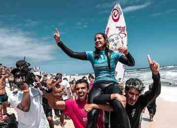 Irmã caçula do tricampeão mundial Gabriel Medina ganhou o Saquarema Surf Festival Roxy Pro