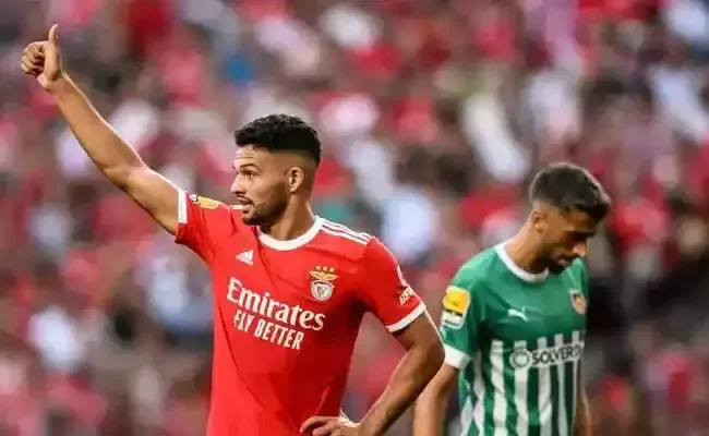 14 - Benfica: 207 pontos