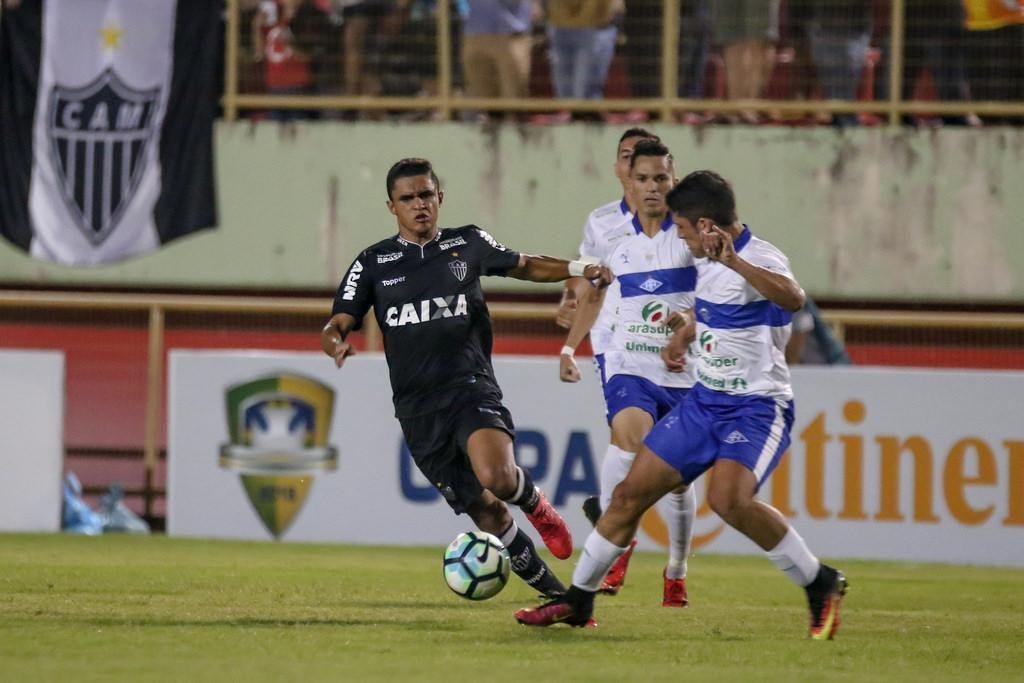 Veja fotos de Atltico-AC x Atltico, pela primeira fase da Copa do Brasil