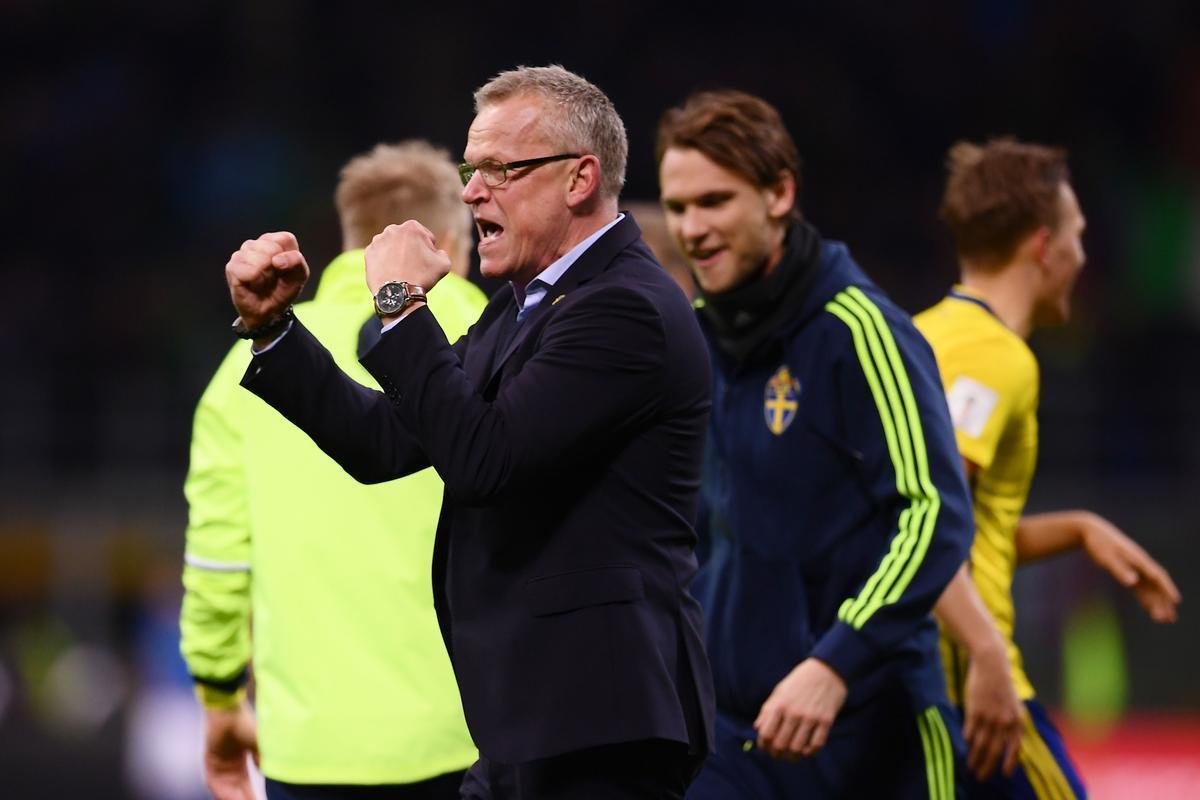 Festa da Sucia com a conquista da vaga na Copa de 2018 sobre a tradicional Itlia