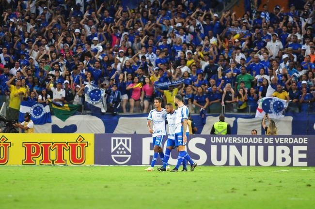 Cruzeiro 3 x 2 CSA: veja fotos do jogo da taa