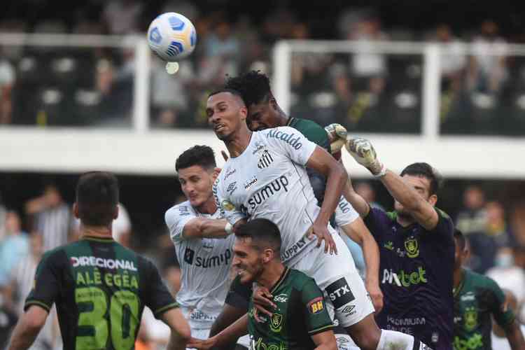 Santos e Amrica se enfrentaram na Vila Belmiro 