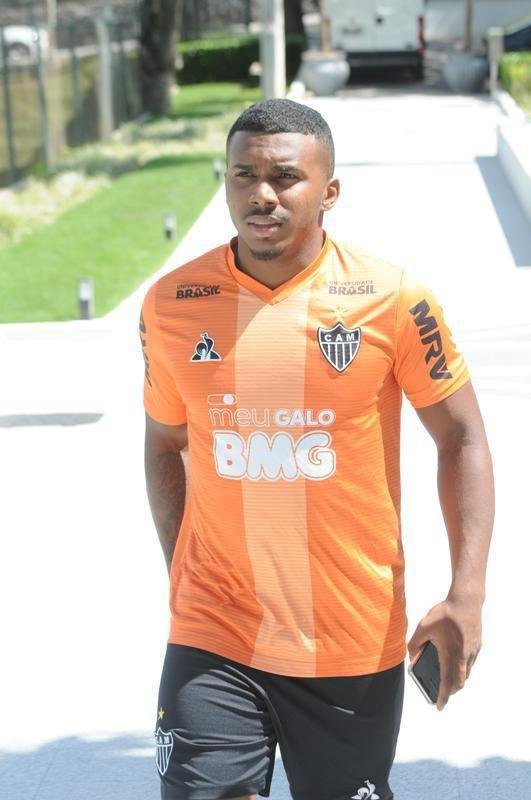 Meia-atacante Marquinhos vislumbra novas oportunidades no time do Atltico