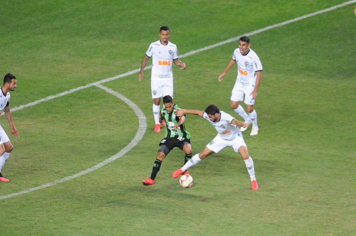Fotos do clssico entre Amrica e Atltico, no Independncia, em duelo de volta da semifinal do Campeonato Mineiro