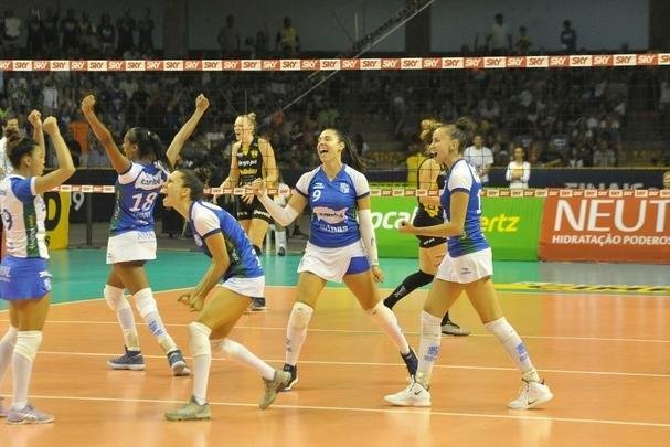 Minas x Praia: veja fotos da primeira partida da final