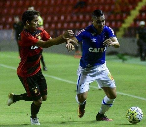 Imagens do jogo entre Sport e Cruzeiro na Ilha do Retiro