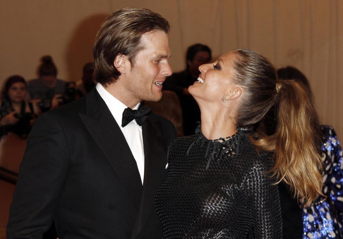 Foto da supermodelo Gisele Bndchen e de Tom Brady, jogador de futebol americano do Tampa Bay Buccaneers