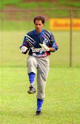 Goleiro Paulo Csar Borges (Cruzeiro: 1989-1993 e 1998-1999 / Flamengo: 1995): 263 jogos com a camisa azul
