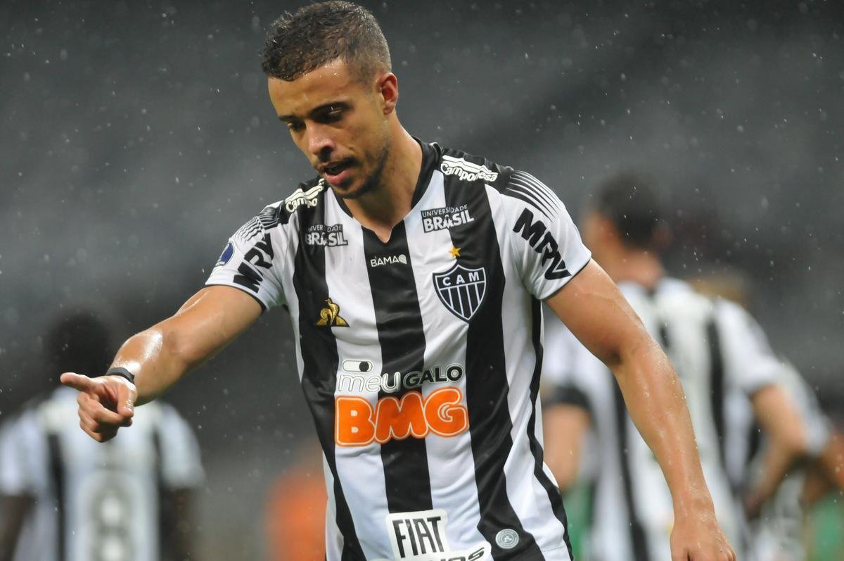 Franco Di Santo abriu o placar para o Atltico aos 37 minutos do primeiro tempo. Depois de cruzamento, ele arrematou de perna esquerda e colocou o Galo em vantagem no Mineiro