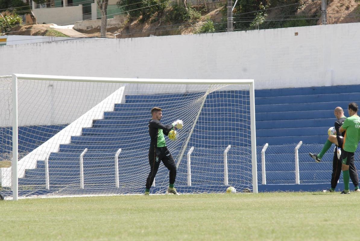 Amrica treina em Macei, no campo do CSA, para enfrentar o Murici-AL, pela Copa do Brasil