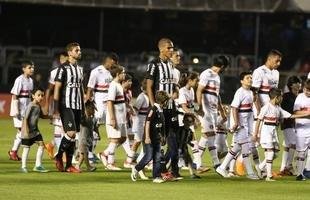 Atl�tico saiu atr�s, conseguiu virada com R�ger Guedes e Ricardo Oliveira, mas cedeu empate no Morumbi