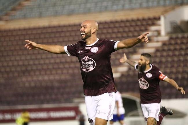 Ferroviria venceu com trs gols de Michel, dois de Welinton Torro (ex-Cruzeiro), um de Bruno Xavier, um de Tony (ex-Amrica) e um de Jhoninha