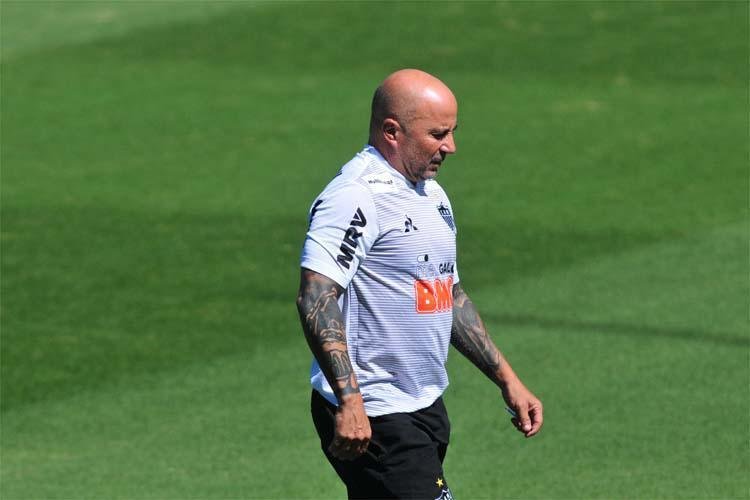 Sampaoli foi apresentado ao Atltico na tarde desta segunda-feira