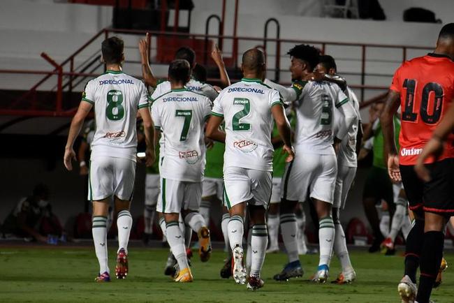 Atlético-GO e América se enfrentaram em Goiânia, pela 14ª rodada do Campeonato Brasileiro
