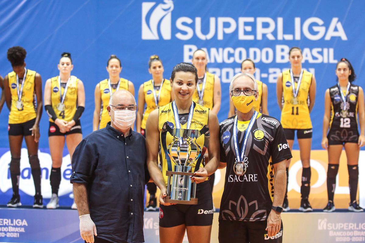 Festa do Minas com a conquista do tetra da Superliga Feminina e premiação dos melhores do torneio edição 2020/2021