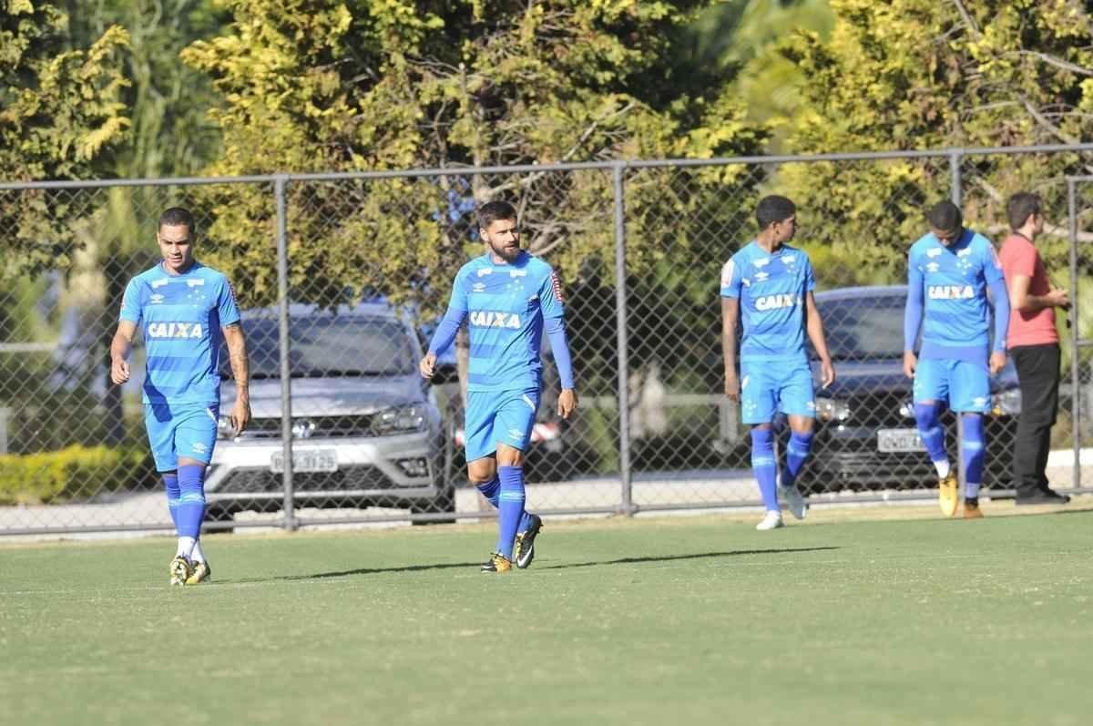 Imagens do treino do Cruzeiro nesta tera-feira (25/07) na Toca da Raposa II