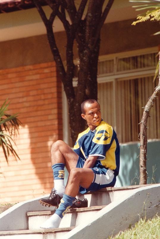 Ricardinho, na Toca da Raposa I, em 2000