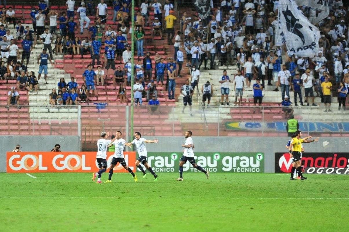 Fotos do jogo entre Cruzeiro e Remo, no Independncia, em BH, pela 32 rodada da Srie B do Brasileiro