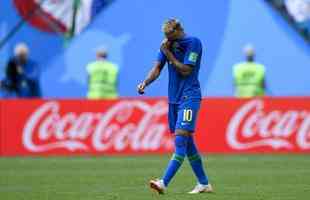 Neymar chorou aps marcar o segundo gol do Brasil na vitria por 2 a 0 sobre a Costa Rica