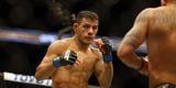 Fotos da vitria de Rafael dos Anjos, que valeu o cinturo dos leves do UFC
