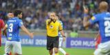 Imagens do duelo entre Cruzeiro e Internacional, no Mineiro, pela 22 rodada do Brasileiro 
